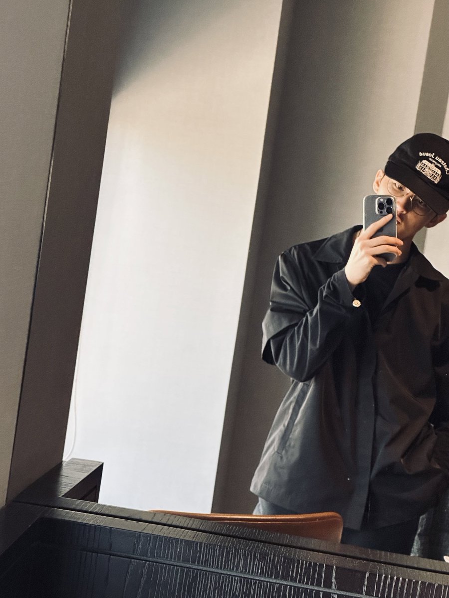 Ieemarkees's tweet photo. MARK 💬 https://t.co/ANEEboo216
