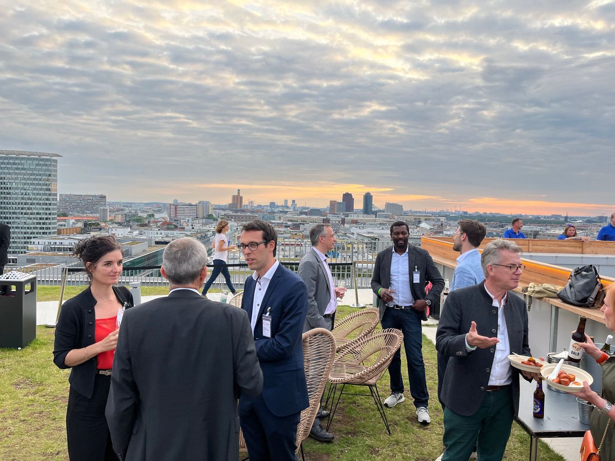 Am 29.06. haben wir mit @FrenchTechDE, @GoEuropeanChamp & @axelspringer eine bereichernde #Abendveranstaltung zum Thema “Old meets new! Die Rolle von Großunternehmen bei der Skalierung europäischer Start-ups und junger Technologieunternehmen.” ausgerichtet.🥂🇫🇷🇩🇪