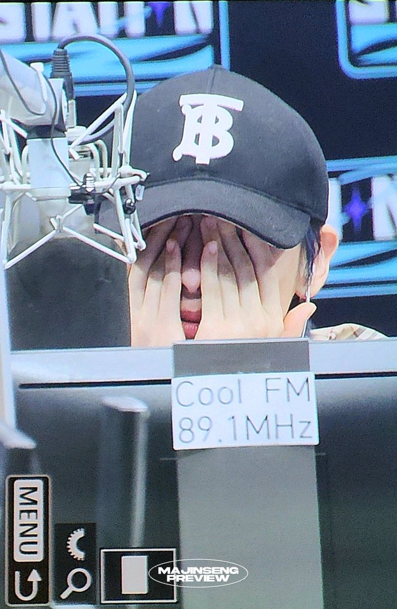 ma_jinseng's tweet photo. 230706 스테이션제트 프리뷰 #창균 #아이엠 #IM #임창균 #OVERDRIVE 

 🫳🏻     복복⋆⁺₊⋆ ♡̷̷̷
균디 https://t.co/F6pRGIQ0na
