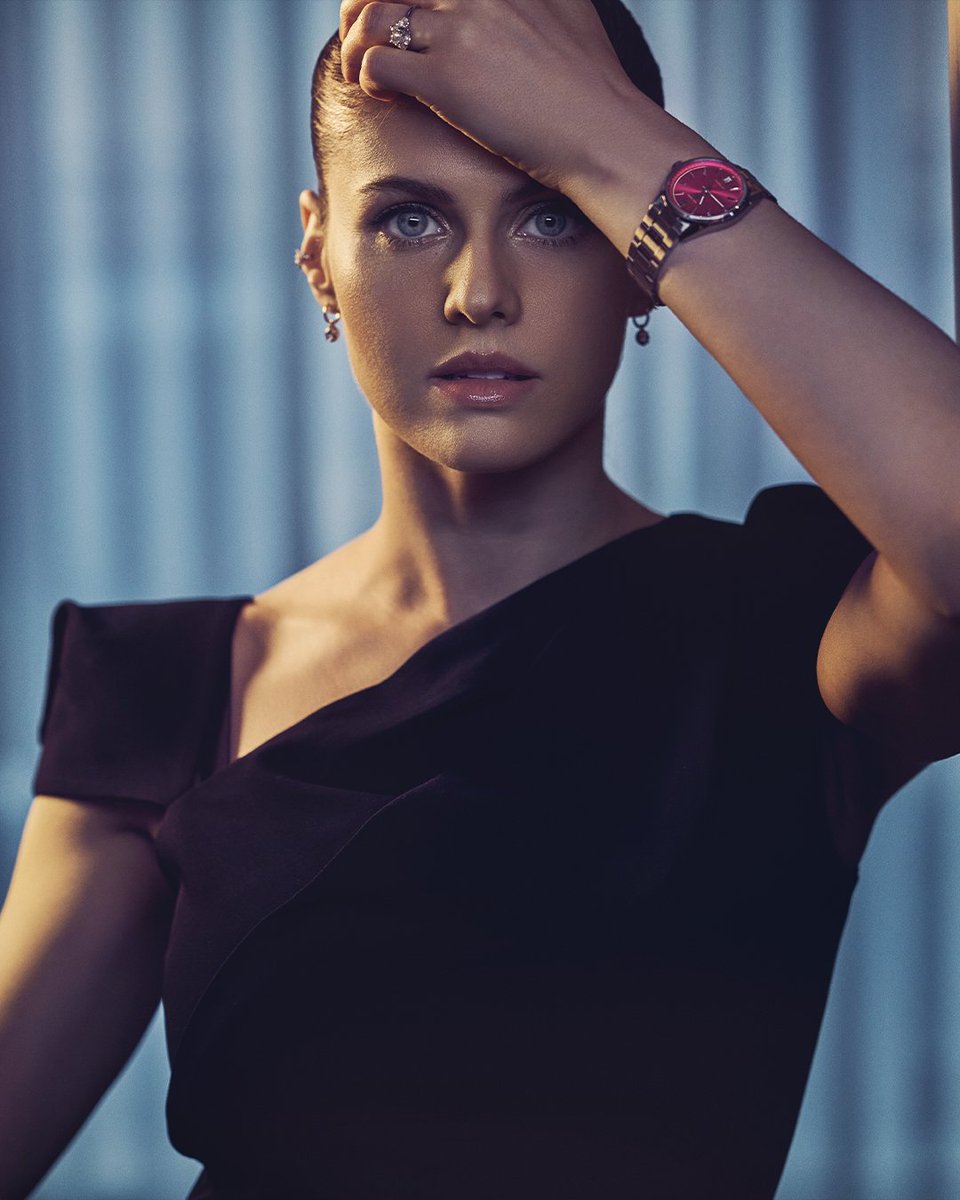 TAGHeuer's tweet image. Celeb Style Alert! @RyanGosling and @AADaddario are making waves with their TAG Heuer timepieces. Embrace the glamour and precision that comes with a legendary brand.

#TAGHeuer #BrandAmbassadors