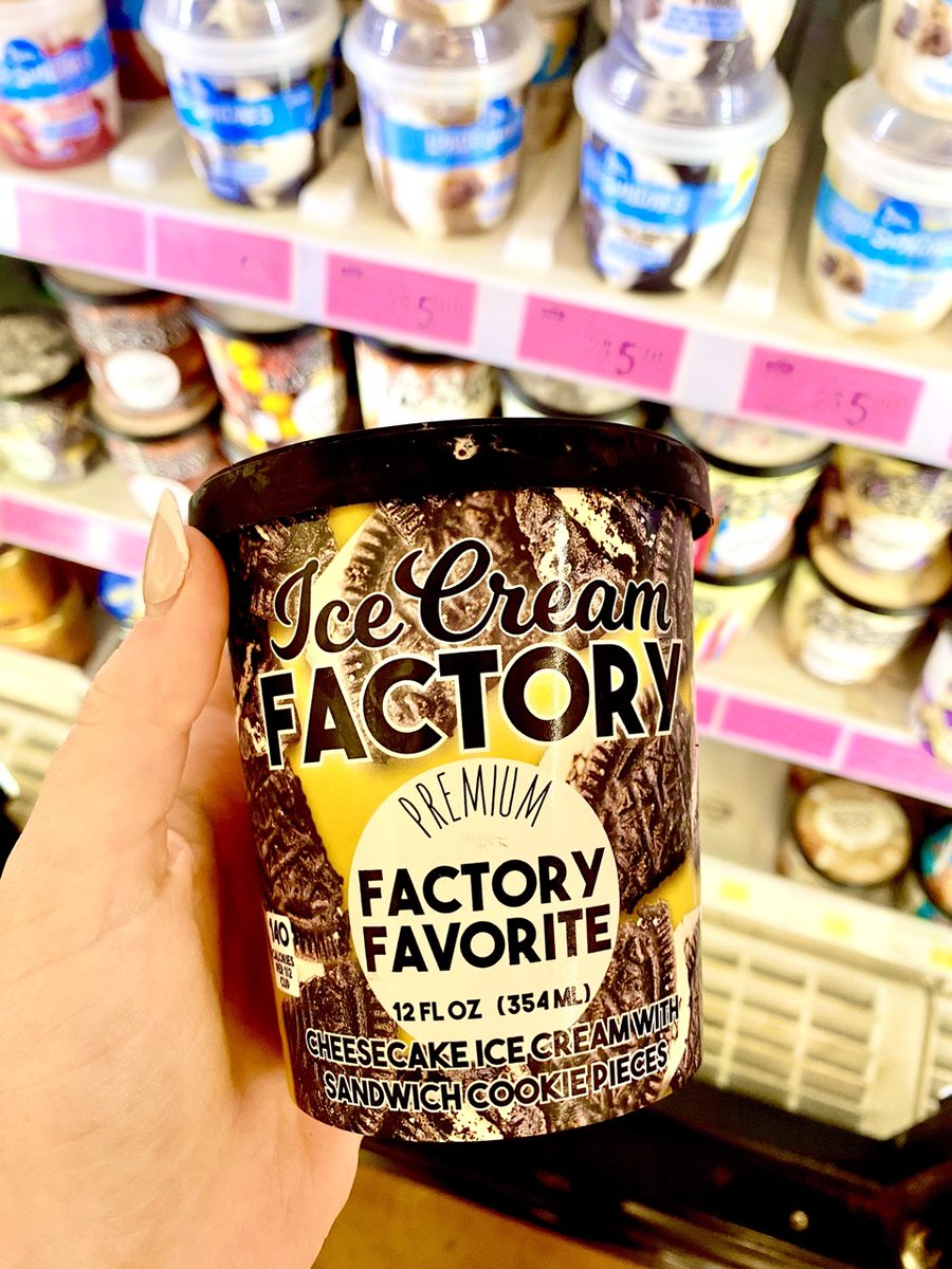 HarpsFoodStores's tweet photo. Have you tried the Ice Cream Factory Favorite yet??? If not, you're missing out... π¨π #HarpsFind #IceCream @Factoryicecream https://t.co/LbjLbyP6Nx