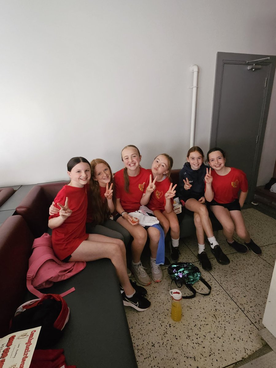CampCorUnum's tweet photo. Today was our final day for our first camp this summer! We focused on our faith goal with a lovely prayer service. This was followed with a tea party! #Day3  #faith 💚💛❤️ https://t.co/xyZBLZGgbq