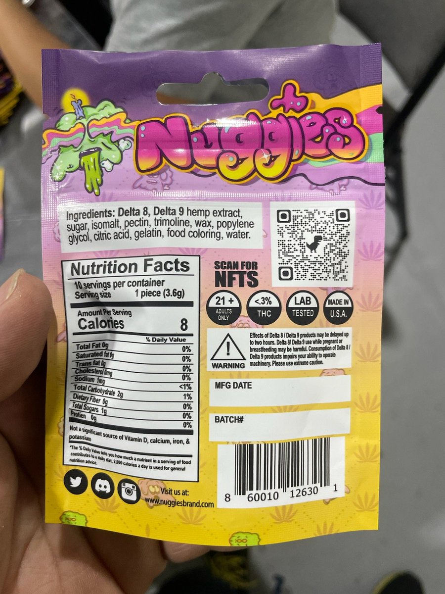 NFTGANGBIZ's tweet image. Who wants a box?!💨