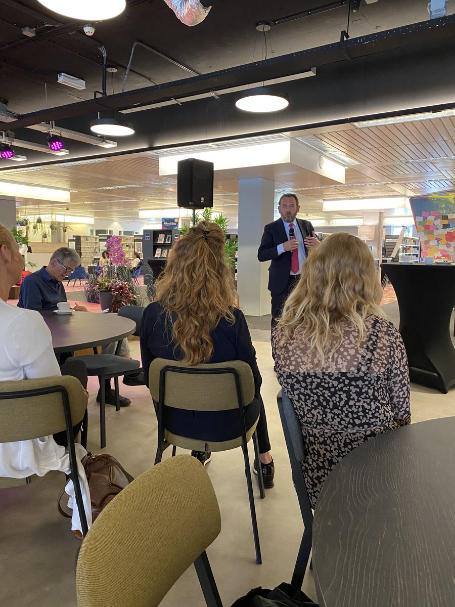 Netwerkbijeenkomst met de ⁦@nat_ombudsman⁩ in de zeeuwse bibliotheek in Middelburg. Vanaf het najaar is de de organisatie ook 1 dag in week aanwezig in de Zeeuwse Bibliotheek in Middelburg. Met een goed netwerk in Zeeland.