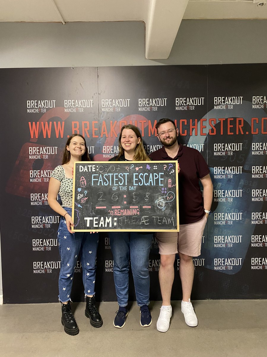 MsHollis3's tweet photo. @breakoutmcr not only did we break the Unsolved time, but Alex in our team thinks the answer to your riddle is… scissors! https://t.co/UmvdUVNGwX