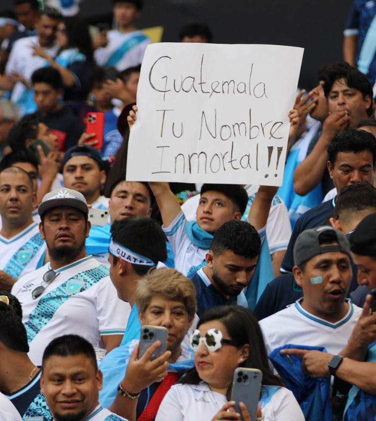 Éxitos en esta recta final de la COPA ORO!! Cómo no emocionarme...🧤
Grande compañeros y amigos del fútbol, excelente trabajo y que sigan haciendo historia⚽️
Mentalidad y cultura diferente, acá se suma!!