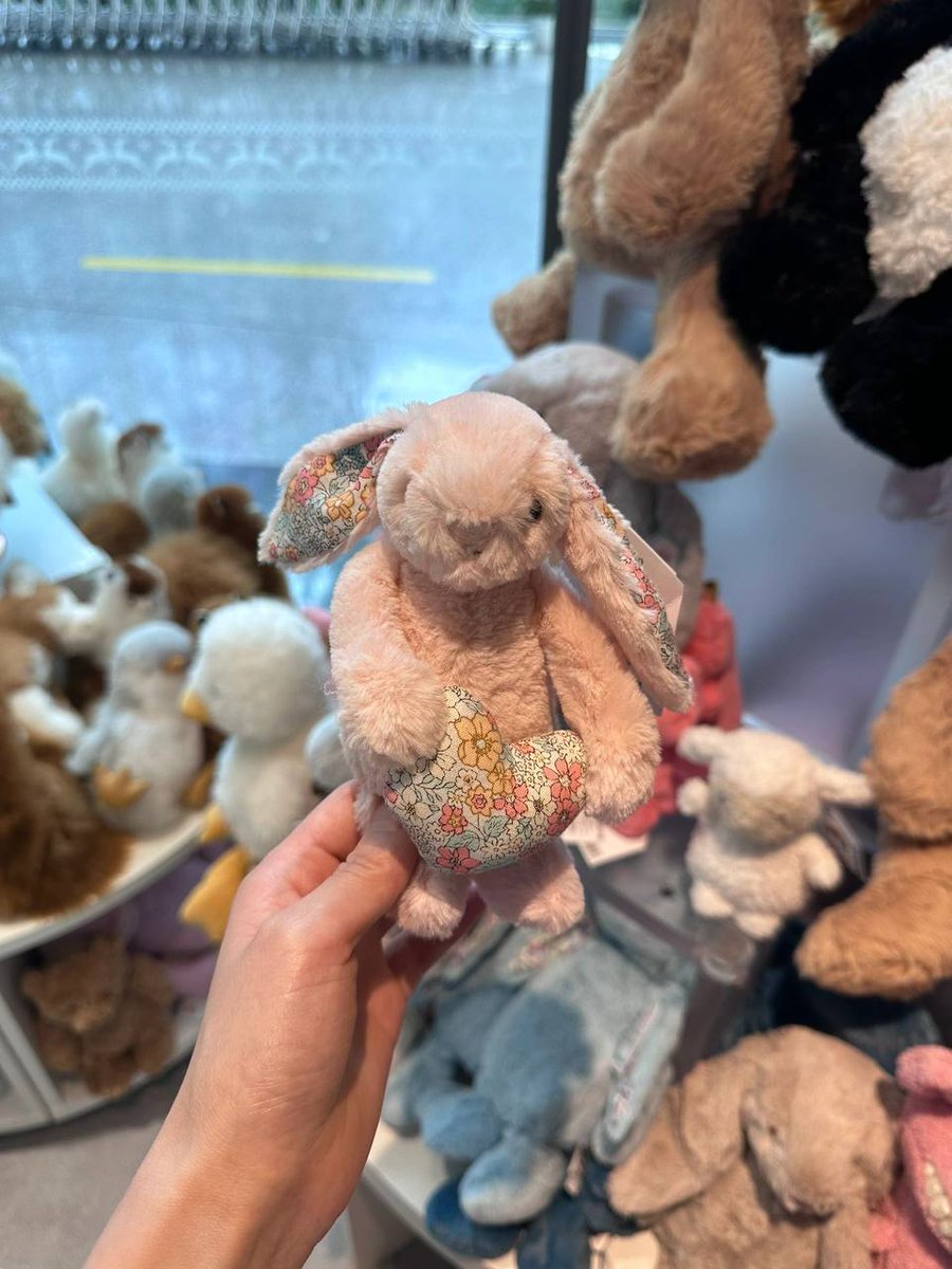 Reni2326's tweet photo. Toys are so cute, sometime they are my friends🥰 #Toys #Cute https://t.co/XlW1zRqH9Z