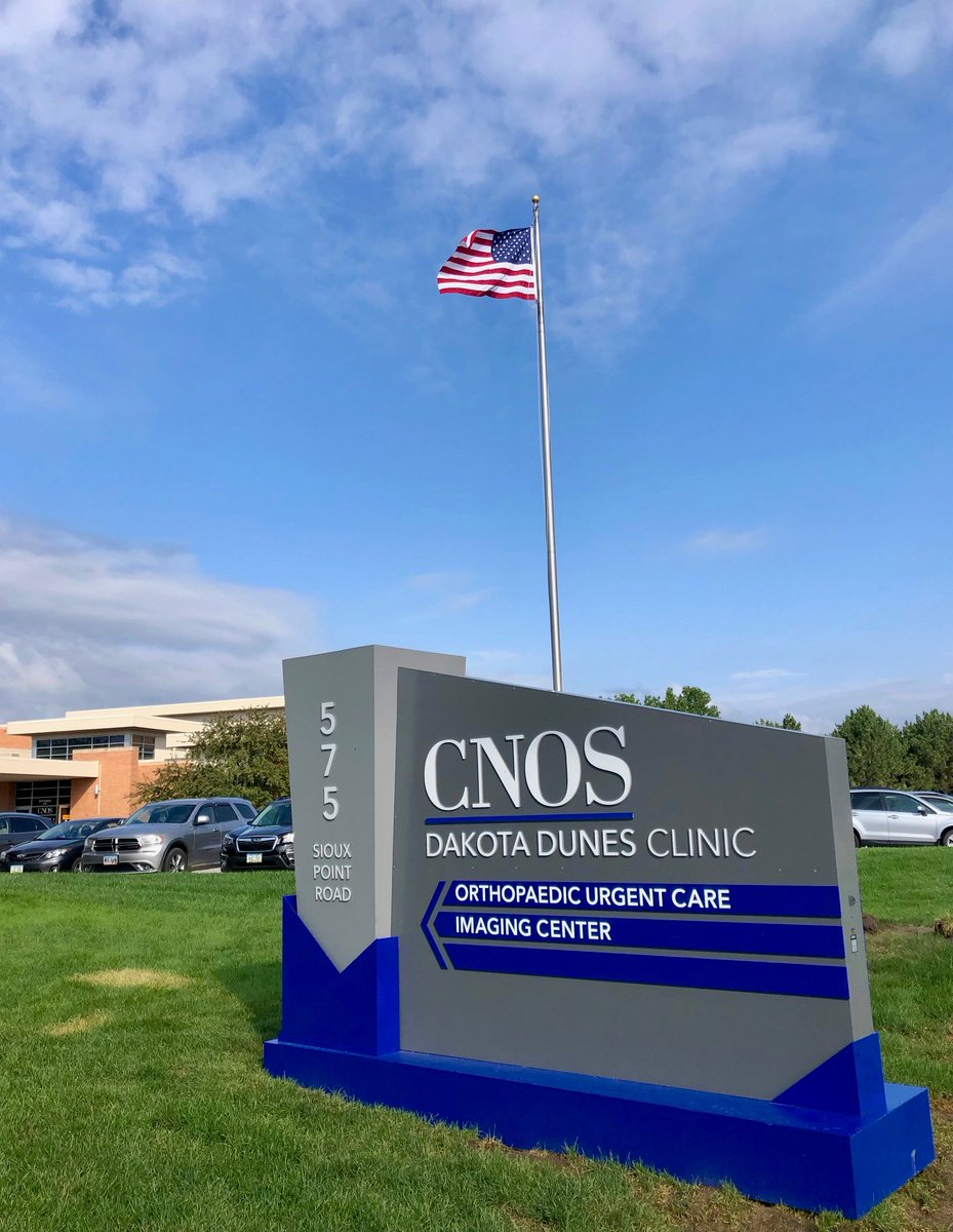 CNOSPC's tweet image. Out with the old, in with the new!
Our Dakota Dunes Clinic location recently received a major upgrade!

A new monument sign was installed last week and we couldn't be more thrilled! HUGE thanks to @henkinschultz Sign Shop for all your help making this happen!

#CNOS #MonumentSign