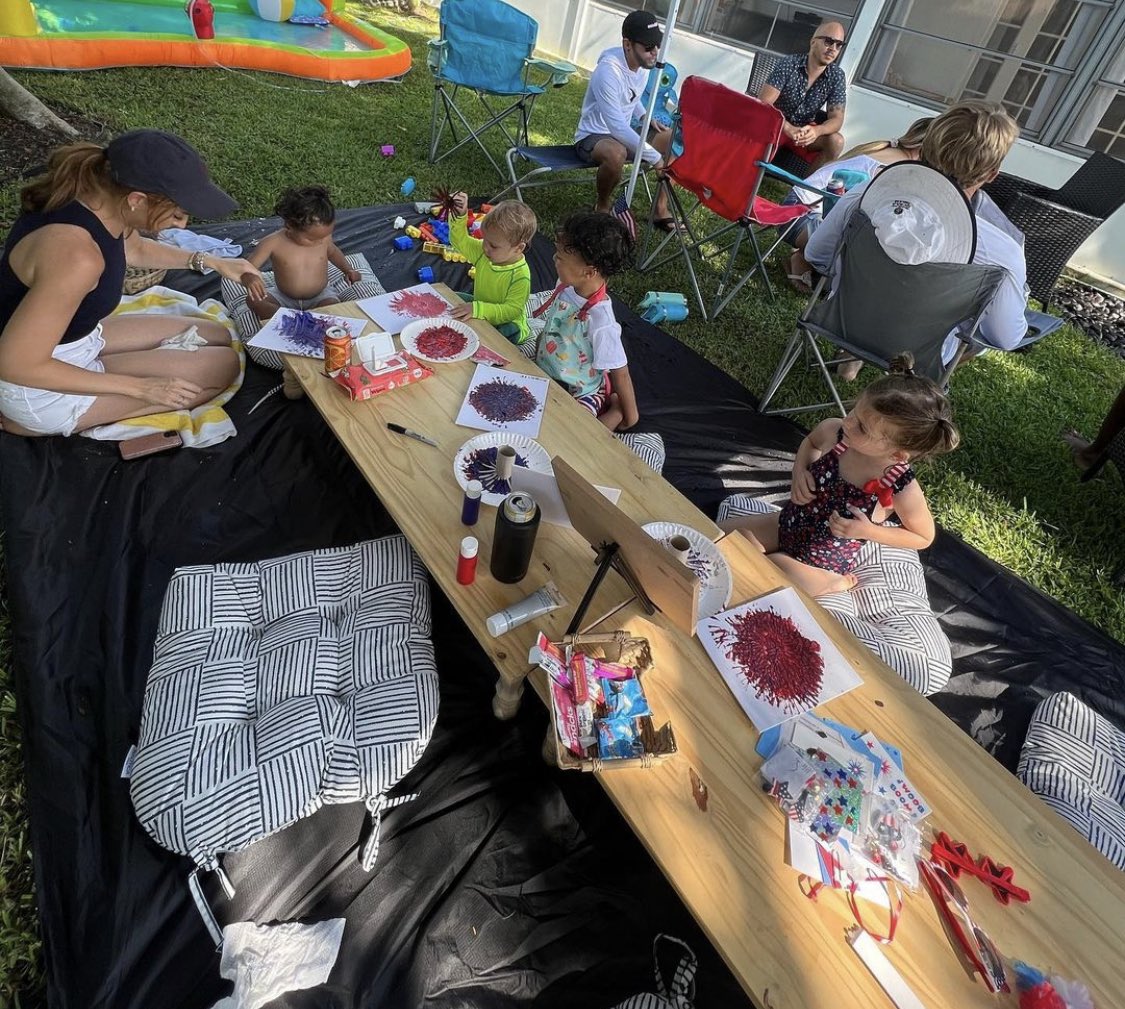 Streinsclass's tweet photo. Aunt Kiki with all the kiddos on the 4th! So much fun running around with this wild bunch #auntlife #IndependenceDay #redwhiteblue #ihatefireworks https://t.co/biW61PKztE