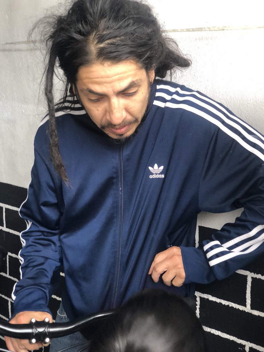 labelenenriquez's tweet photo. Hagamos viral a este agresor ‼️
Este infeliz golpea a su ex novia (mi vecina)
Tiene un restaurante frente al hospital P A S 
AGRADEZCO A LA POLICÍA NACIONAL QUE RONDA EL SECTOR DE COTOCOLLAO y nos ayudaron inmediatamente https://t.co/E7jA3Bk6zX
