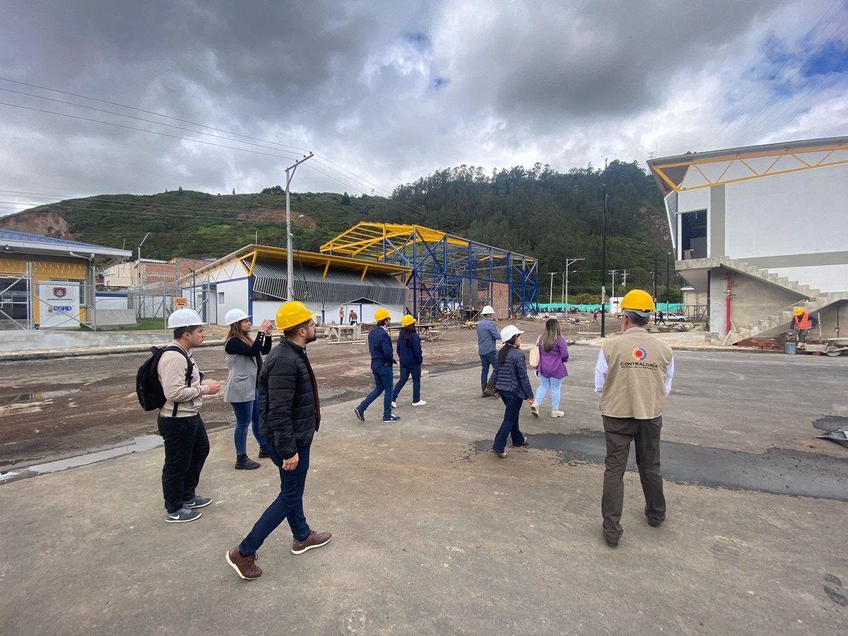 DGRDPasto's tweet photo. Efectuamos visita #CEGIRDPASTO #SIRE119PASTO con acompañamiento
@CGR_Colombia y comunidad. Avance obra 86%
@alcaldiapasto
@GERMANCHAMORRO1
@UNGRD
@Asocapitales
@USAID_Colombia
@paulocesarpaz
@CaracolPasto
#LaGranCapital
@Empopasto
@emaspasto2
@Southcom
@bomberospasto https://t.co/tQsZA6qmsH