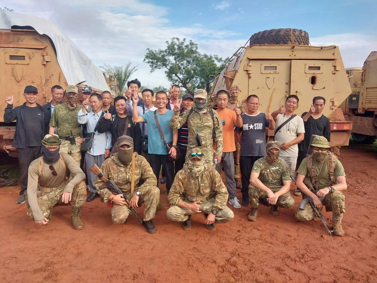 China & Wagner Group are now collaborating in Africa: Wagner Group militants have conducted a mission last night to evacuate and search for Chinese citizens who were targeted by terrorist groups, they were working at a mine near Dimbi village in the Central African Republic.