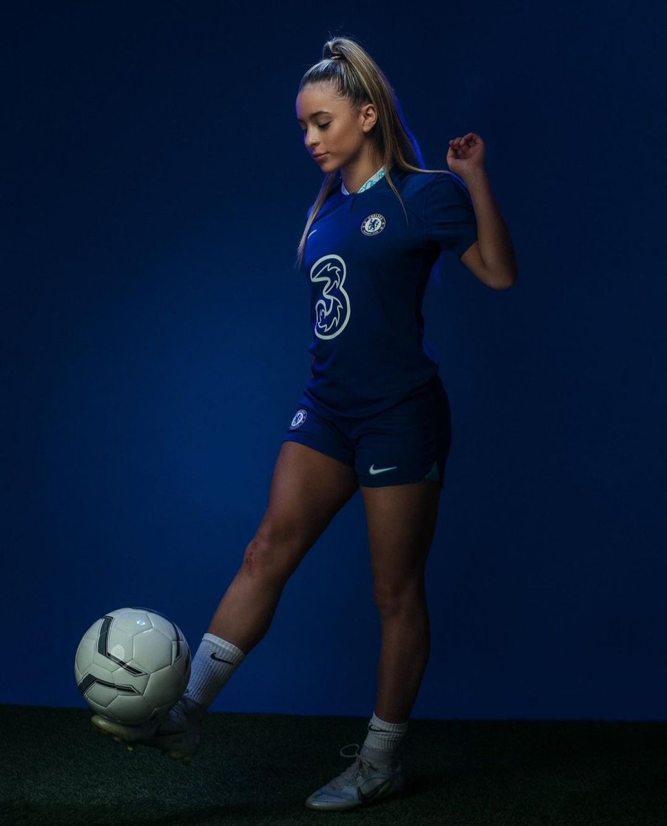 SportandLifest2's tweet photo. FROM TOMORROW 📻🎧🎙️
•
@samhiatt16 Getting into football @Stanford @OLReign 
•
@RiaBose123 Academy @OfficialBHAFC Academy @ChelseaFCW England U17
•
@ukhealthradio https://t.co/CekihviKU9
•
#womensfootball #womenssoccer #CollegeSoccer #academyfootball #OLReign #ChelseaFCWomen https://t.co/2SjLTbyBO3