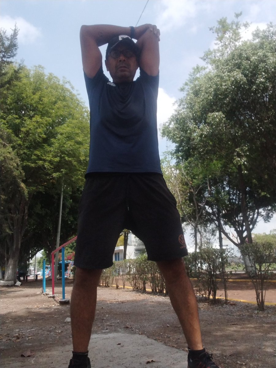 pablotorreskno's tweet photo. Nunca dejes que nadie te diga que no puedes hacer algo 
Si quieres algo ve por ello.
Hoy 11kms ��nimo excelente día🏃🏃💪🤘Seguimos
@SumandoKMx rumbo al @MaratonCDMX 
@yoelegicorrer1 
@LoveRunSmile https://t.co/qZ1Niljedz