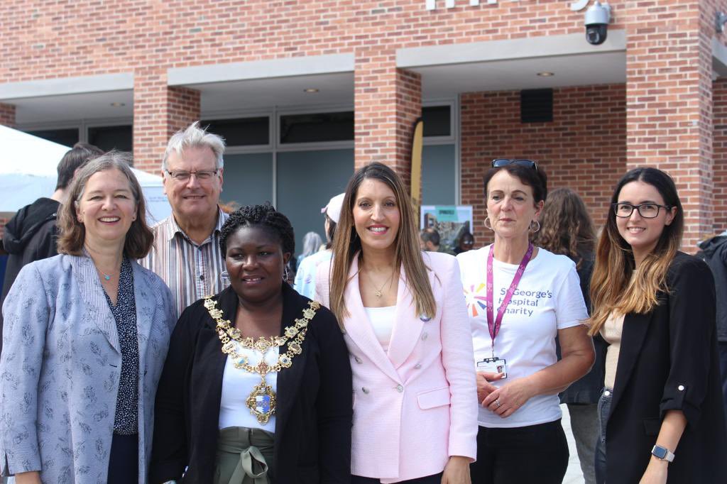 The values of the NHS are values we all share: community, care and compassion.

It was great to visit Springfield Hospital with <a href="/fleuranderson/">Fleur Anderson</a> to give my thanks to the brilliant staff who make the NHS the incredible service it is.