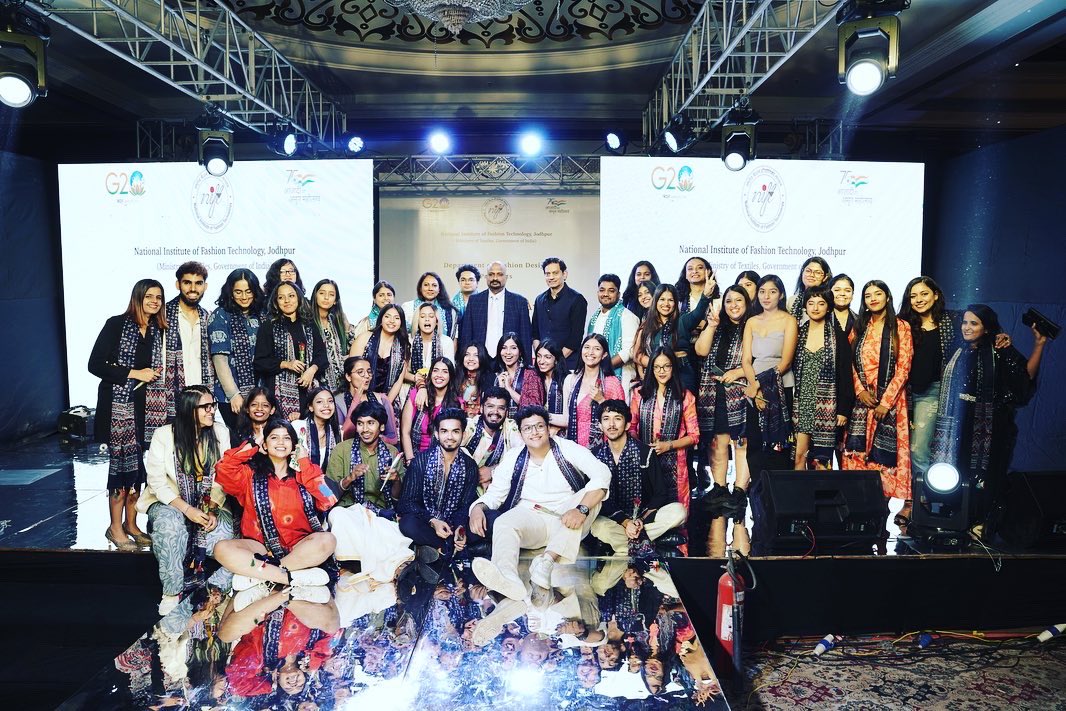 fashionprasad's tweet photo. Grand Finale for the Graduation Day 2023 for NIFT Jodhpur, Class of 2023 is Fashionova, showcasing the design collections of graduating B.Des,Fashion Design, students, conducted on 2nd June 2023 at Indana Palace Jodhpur.
1/2 https://t.co/83KGM9qxpe