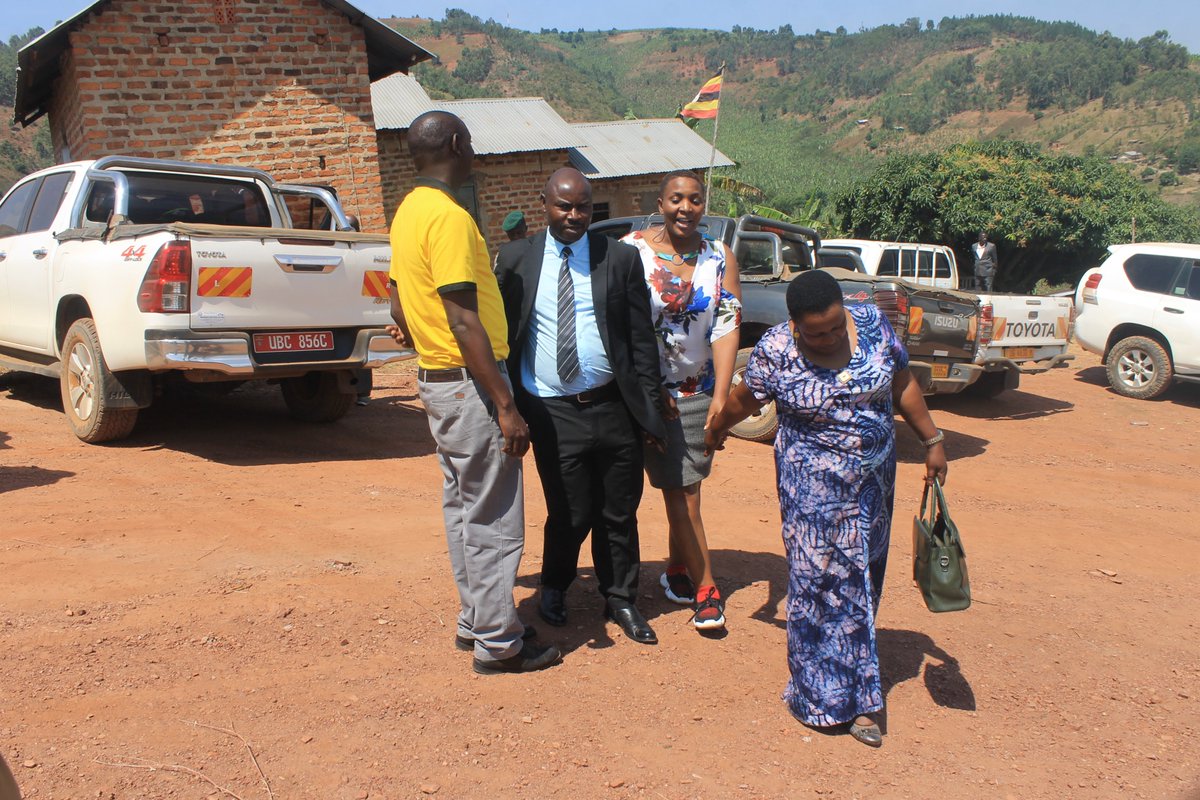 ICRP_Uganda's tweet photo. The Chairperson Kabuyanda Town Council who represented the District Chairperson, congratulated the Isingiro -Kabuyanda communities for the great opportunity to be considered for this ICRP
#OnsitePlanningMeeting
#IrrigationUpdates
#farming https://t.co/R850ANdfrK