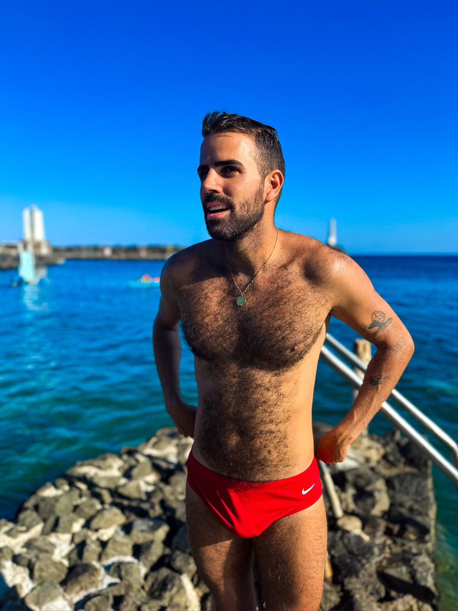 David de Armas tweet media