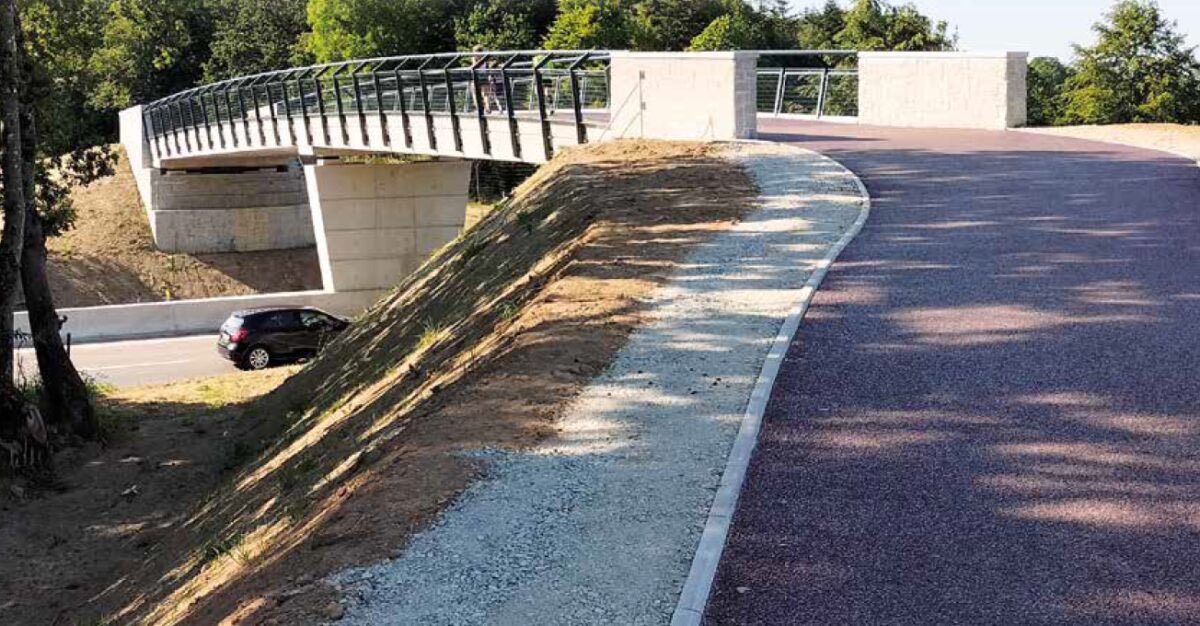 Rendez-vous ce samedi à Romagné pour l’inauguration de la première piste cyclable à haut niveau de service du département !

romagne35.bzh/piste-cyclable…