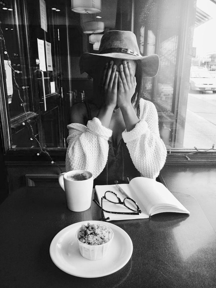 nildaglez21's tweet photo. #CoffeeLoverTime☕
"Entres o salgas
De una vida,
Cierra la puerta 🚪
Con cariño."
¡Linda Tarde! https://t.co/VbBjZKch3X