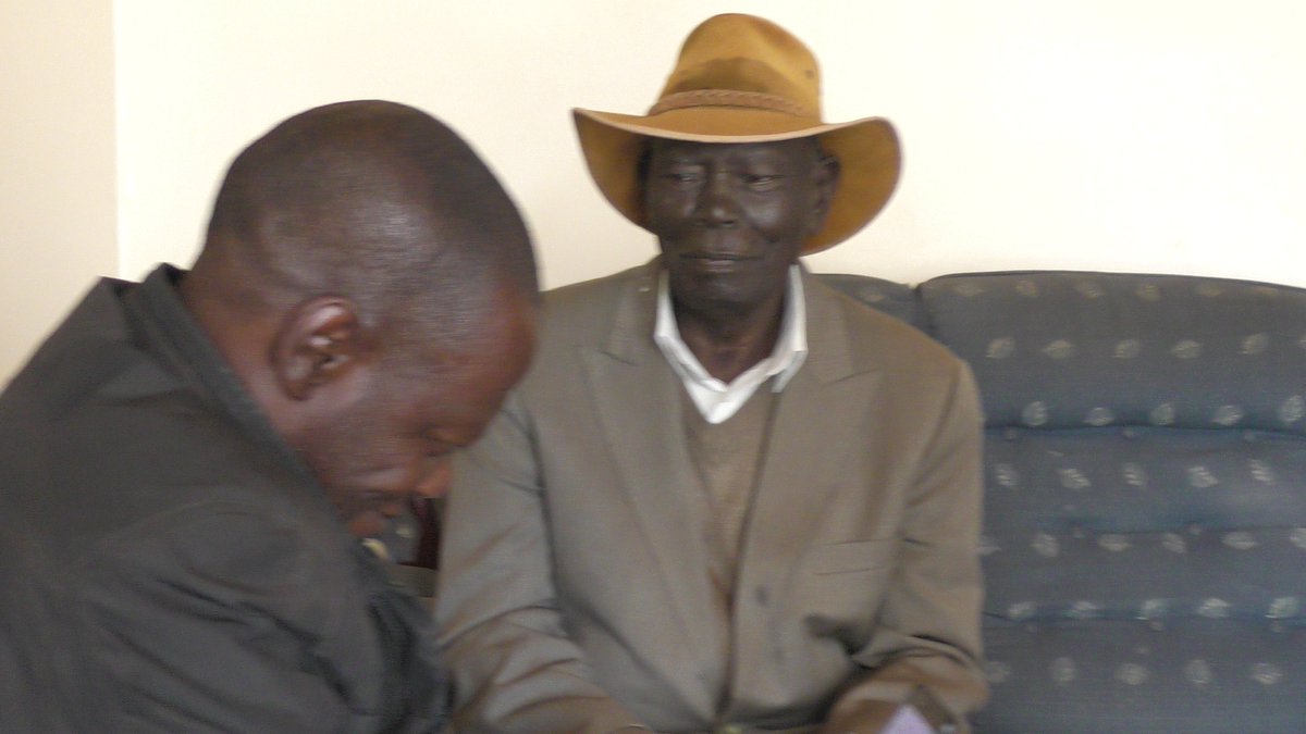 CChivinge's tweet photo. My day with #DidymusMutasa the nationalist from Rusape. Hhe took me from #StFaithMission in #Rusape to #ColdComfortFarm where he earned his ticket to solitary confinement first at #SinoiaPrison then to #HarareCentralPrison and Birmingham in hos own words! More coming soon https://t.co/7kwLc9m4yR