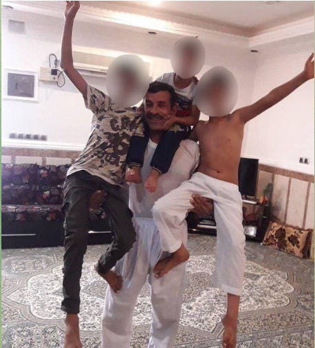 Pooria03277713's tweet photo. یه تار مو از سر این دو عزیز کم بشه ایران قیامت میشه
#توماج_صالحی #عباس_دریس 
#توماج_صالحی_آزاد_باید_گردد #عباس_دریس_حکم_اعدامش_باید_لغو_شود
#Toomaj_Salehi #AbbasDeris #FreeToomaj #FreeAbbas https://t.co/2Kkf6rf4iK