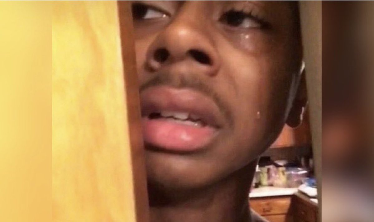 Yo, esperando la noticia de que no va a haber #AguardienteAmarilloEnBogota <a href="/SMILELOPEZ/">MileLopez</a>