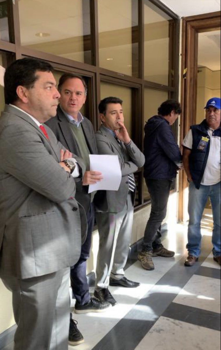 matiaswalkerp's tweet photo. Recibimos en el Congreso a organizaciones de pescadores artesanales de #LaHiguera. Acusan que el Gobierno los ha excluido en la determinación del Área Marina Protegida, a diferencia de Fundaciones y ONGs que no son de la comuna, beneficiadas además con millonarias transferencias. https://t.co/cdlOaCrBEU