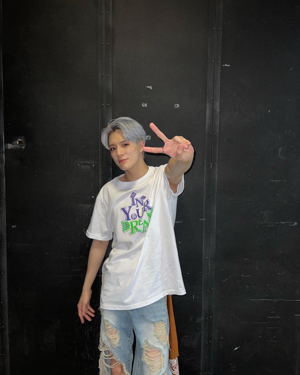 팡 tweet media