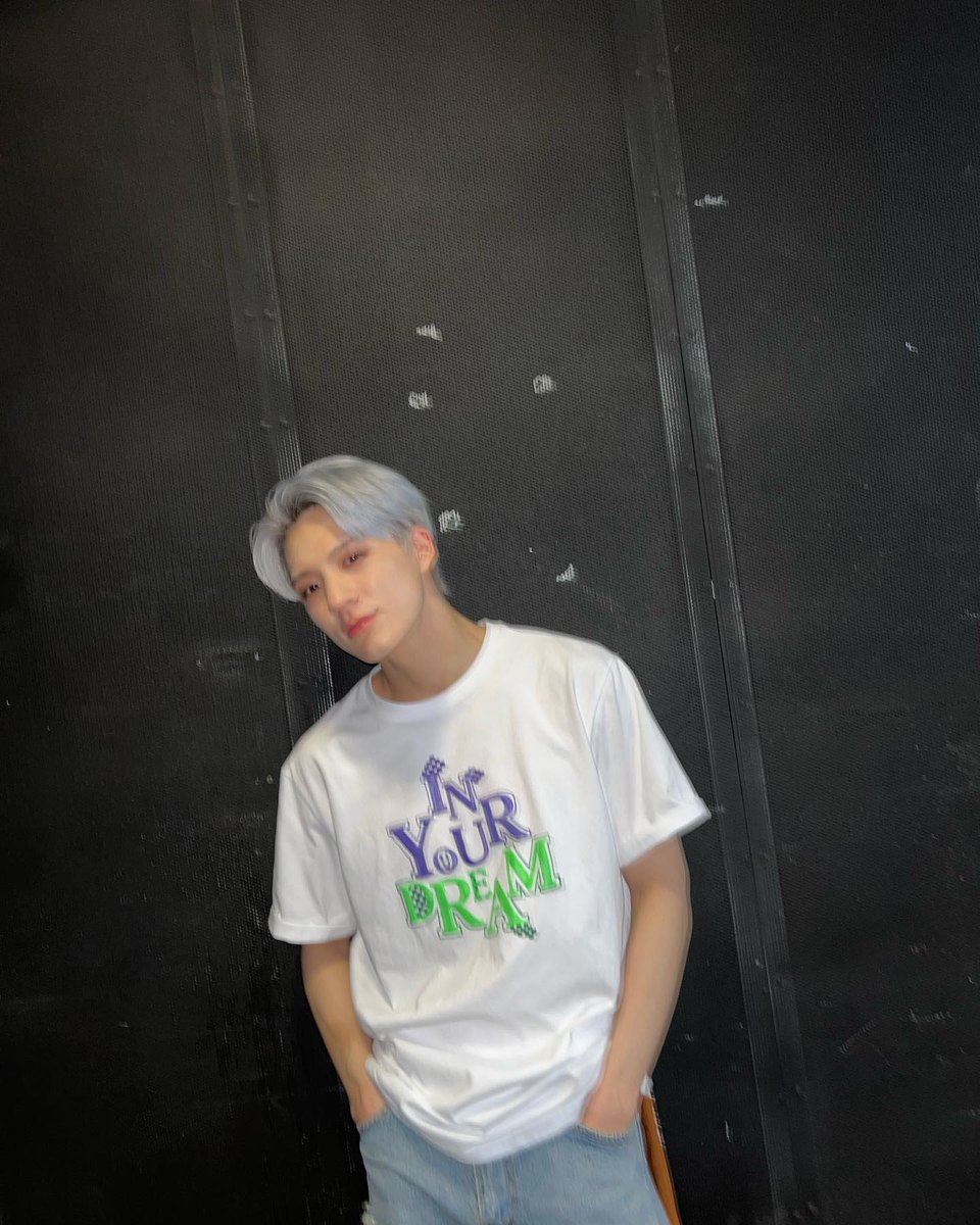 팡 tweet media