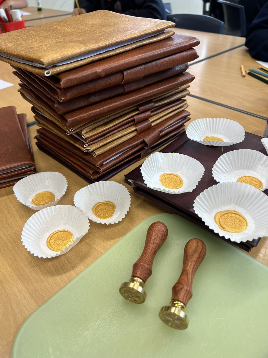 Year 4 have made a library of books as part of a Briiish Library project <a href="/BL_Learning/">British Library Learning</a> Each child was given a crew member from Shackleton’s Endurance and they’ve written in role. They made endpapers by marbling and created a compass seal to decorate.