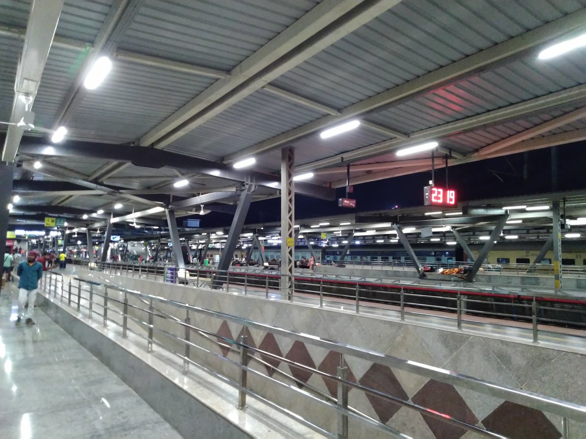 deutschewele's tweet photo. Excellent improvement of station infrastructure kudos @RailMinIndia 

"Excellent " improvement of train coaches "2A""... @RailMinIndia https://t.co/YkO8mbRWK8
