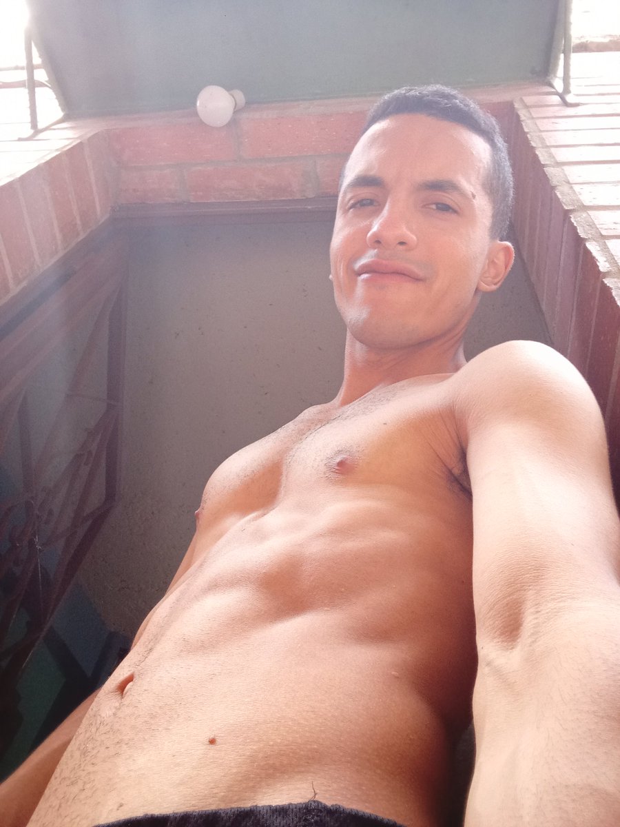 alejk07's tweet photo. Feliz tarde ✨ https://t.co/GVvGlW3dhC