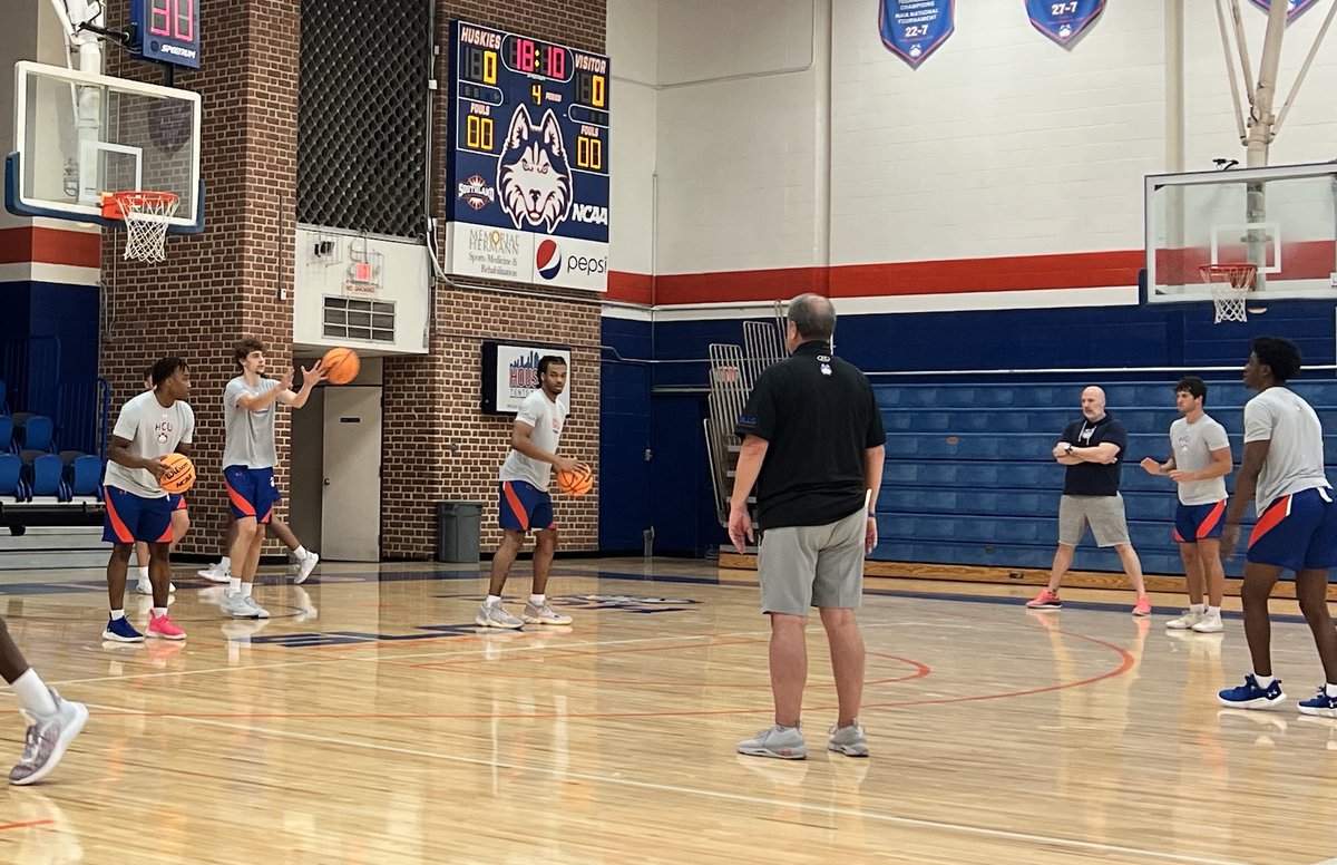 𝕊𝕙𝕒𝕣𝕡, 𝕋𝕖𝕩𝕒𝕤.

𝔹𝕒𝕔𝕜 𝕒𝕥 𝕚𝕥.

#DawgsUp