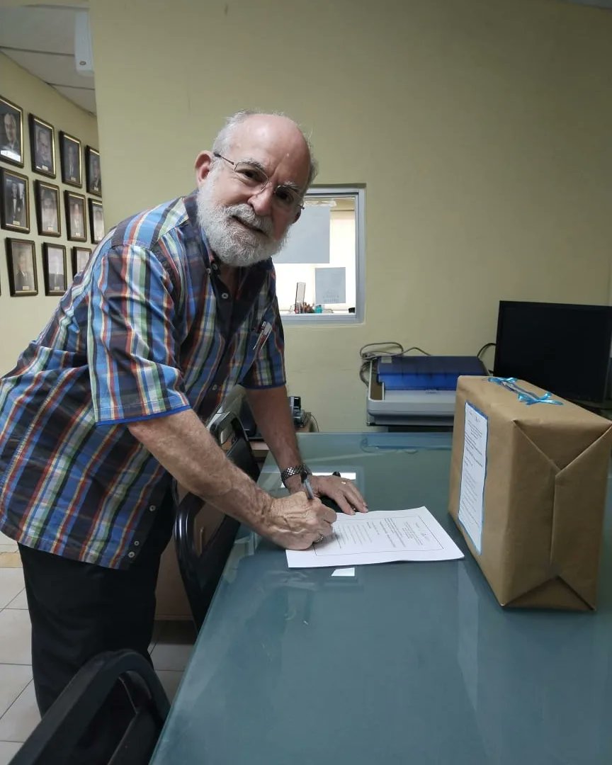 fcrotaiopa's tweet photo. Los Fundamigos George Selenka, Jovito Salceda y Luis Della Togna ejercieron su voto presencial en las oficinas de la Fundación. https://t.co/hX0EWKLT0m