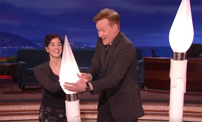 TeamCoco's tweet photo. Today on #INSIDECONAN our friend @SarahKSilverman joins Mike and @jessiestwats to discuss her early days on #SNL, appearing on #CONAN as Hitler, and lighting the Human Centipede menorah. Listen: https://t.co/z17FMibJzu https://t.co/vQBymp5dqU