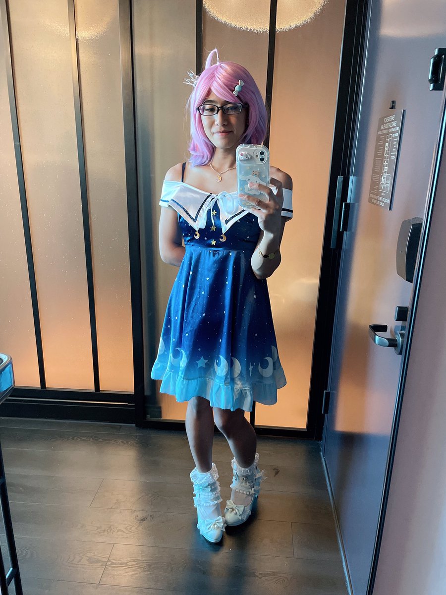 zer0teabunny's tweet photo. Didn’t have time to post yesterday since I was rushing to check-out, but Day 4 was Luna! 🍬 #AnimeExpo2023 #AX2023 #AX23 #hololivecosplay https://t.co/UOHw3Y8qAR