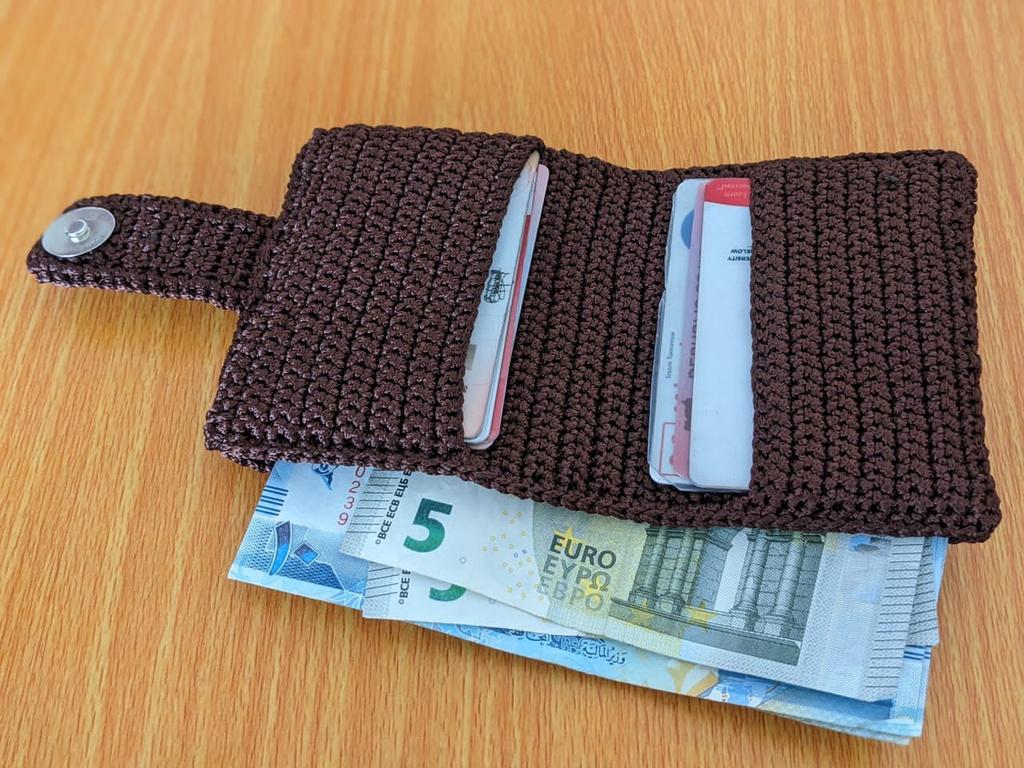 BirungiMargret5's tweet image. I present to you all your crocheting products in Mcreatives_Ug. You can DM me so we talk business ba dear. Support the hustle of a girl child.🤭