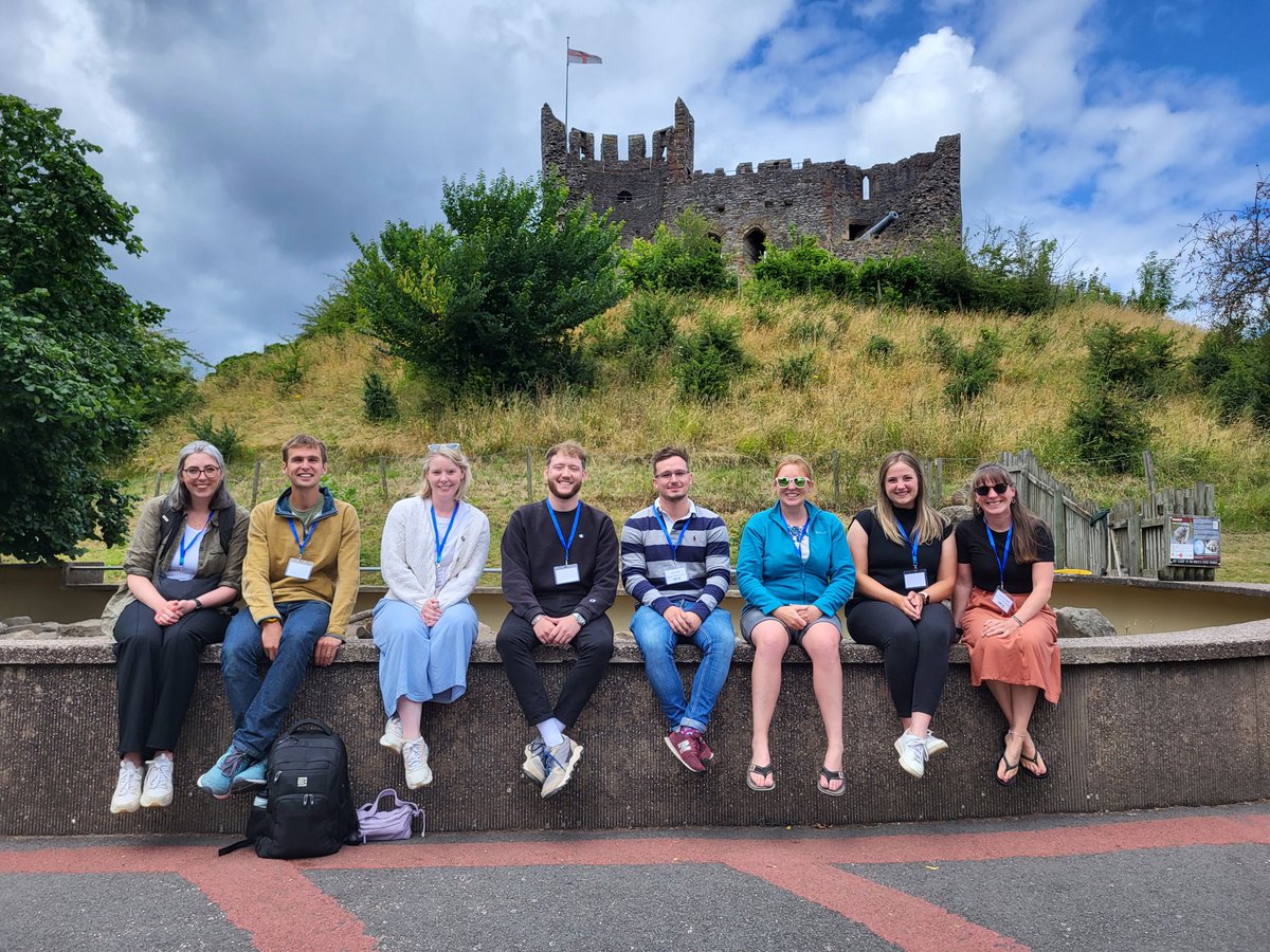 Another great #BIAZAResearch conference <a href="/dudleyzoo/">Dudley Zoo</a>. It was great to see <a href="/NTU_ARES/">Brackenhurst ARES</a> represented by alumni and current BSc, MSc, PhD &amp; lecturing staff...and me 💚
<a href="/HannahJenkins/">Hannah Jenkins</a> <a href="/bridget_sci/">Bridget Johnson</a> <a href="/DrElliephants/">Dr Ellen Williams</a>, James, Thomas, Tom and Vicky - was great to see you!