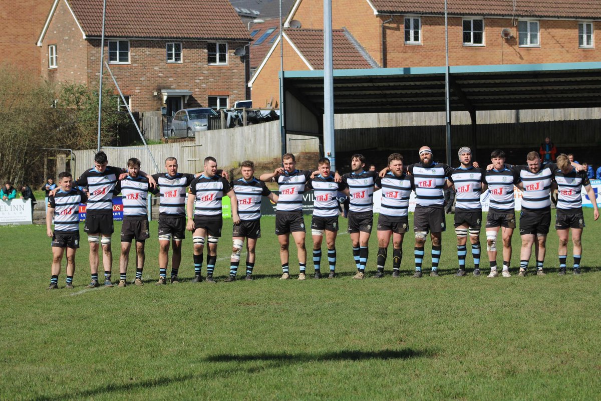 ⚫️RECRUITING🔵

We are looking to recruit a forwards player/coach for the upcoming season, if you are ambitious and feel you can add to our environment on and off the field in our first season in the <a href="/AdmiralUK/">Admiral</a> Championship West then please contact Steve Evans 07805 131865 ⚫️🔵