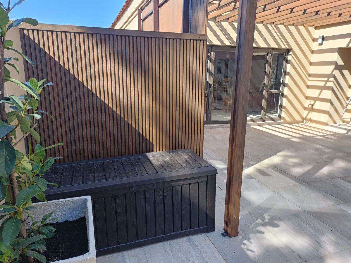 TheCompositeCo's tweet image. Supply + Installation of our 3D-Fluted Wall Panelling &amp;amp; Pergola.

📍 Hartebeespoort.
🎨 Antique Brown Colour

Contact us today for your free quotation ⤵

📲 +27 10 025 3559
📩 Quote@thecompositecompany.co.za
🌐 thecompositecompany.co.za
.
.
.
#deck #compositedecking #wpcdecking