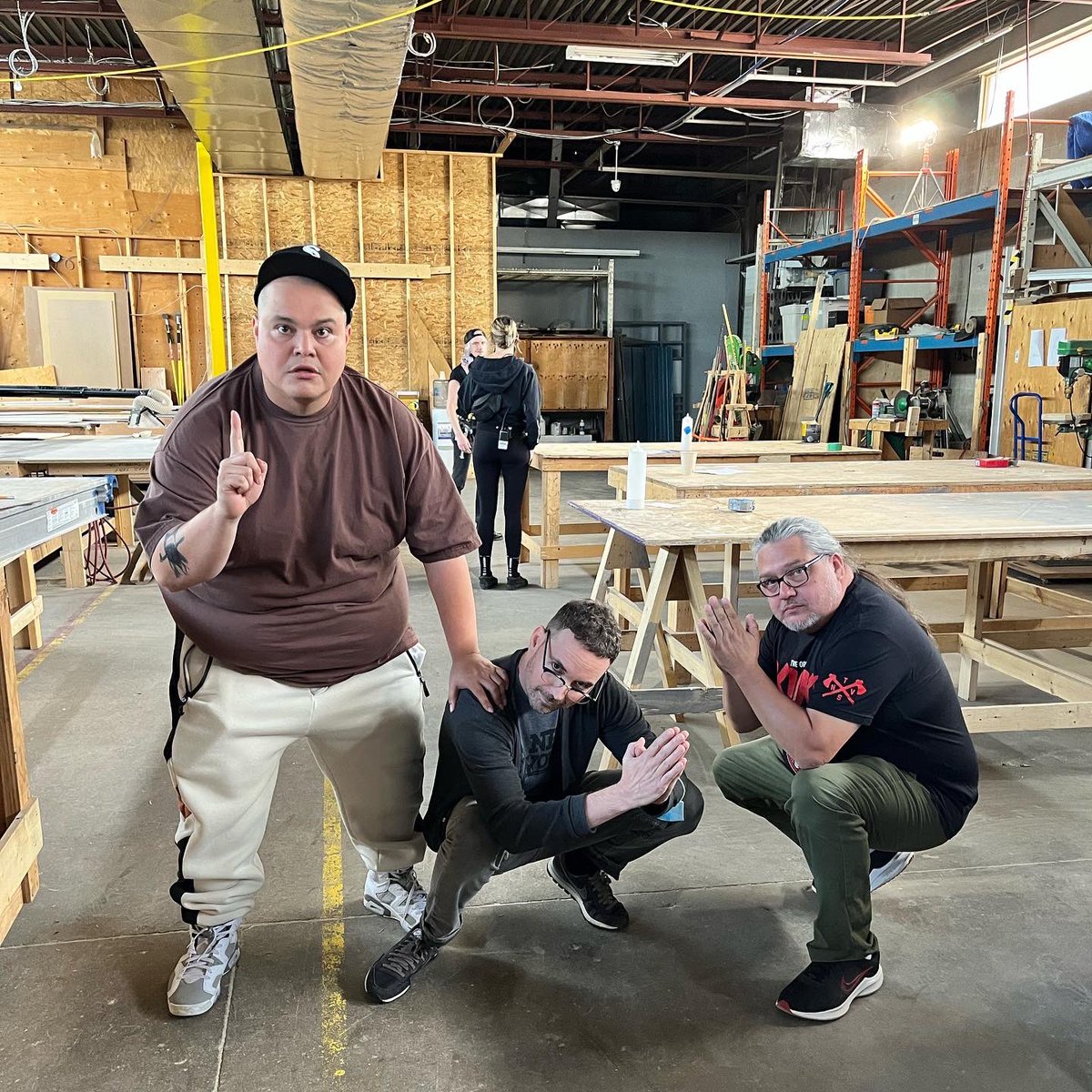 ActingGoodTV's tweet photo. The Acting Good Season 2 crew is working their comedic magic to deliver endless laughs this year & our hilarious Showrunners are pulling out all the stops to ensure BIG laughs behind the scenes too!
@ctvcomedy @ctv_pr #grouselakefirstnation #actinggood #mnehhh https://t.co/DzmOYfheyi