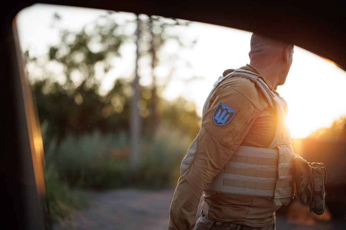 DefenceU's tweet photo. Tomorrow is another day.
Another day closer to our victory.

📷 @palchyk_online https://t.co/Qza0ZpjguY