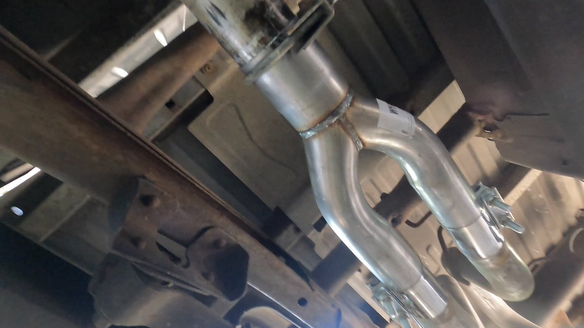 ZPTVofficial's tweet photo. https://t.co/7orYwrpaHI New video is LIVE NOW!! Deleting the muffler off the truck!! Don’t miss it!! #chevytrucks #silverado #lm7 #mufflerdelete #sound #exhaust #upgrade #chevy #z71 #offroad #youtube #youtuber #loud https://t.co/ghDIZRF7DF