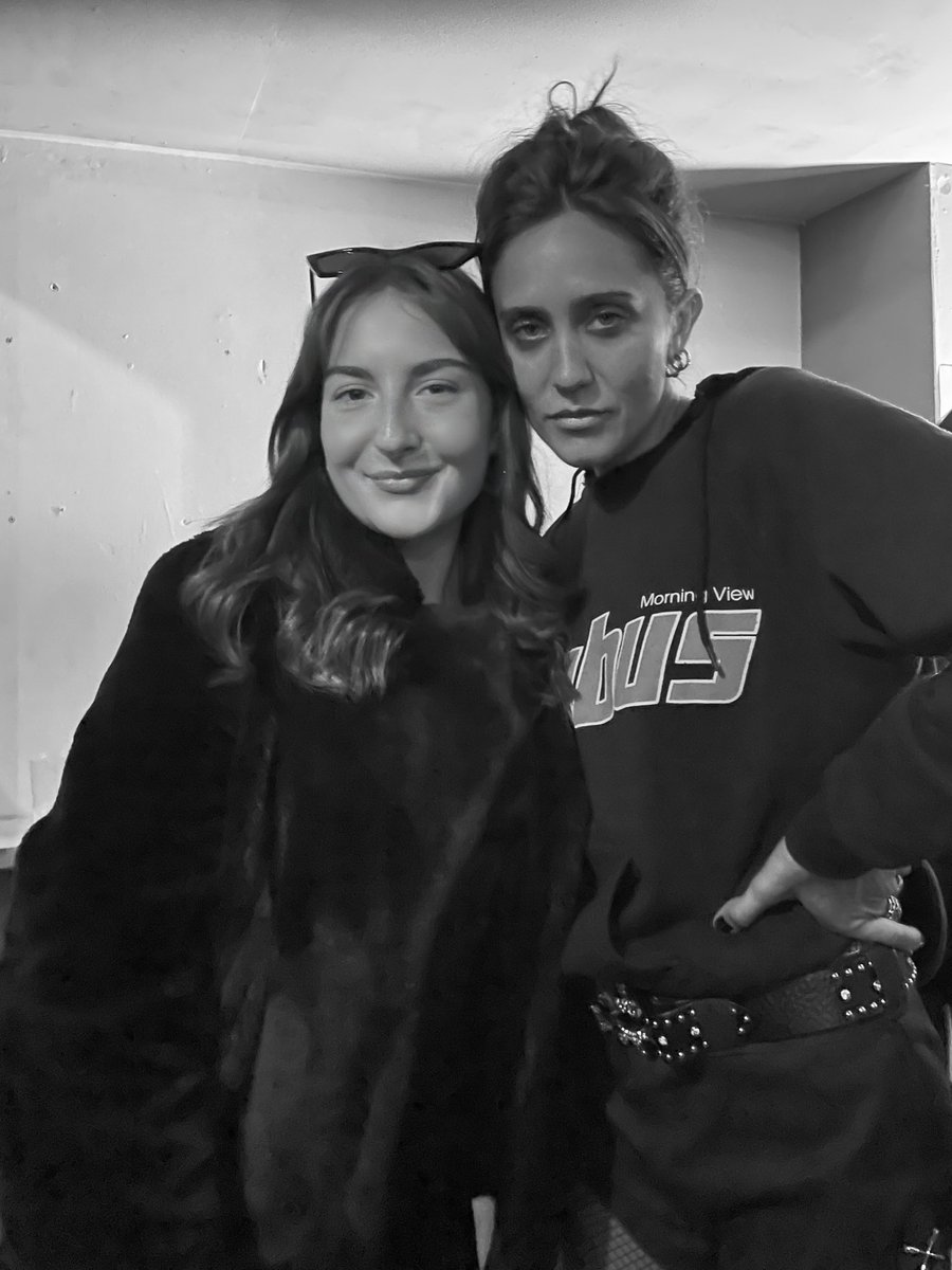 laura 📀 𑣿 tweet media