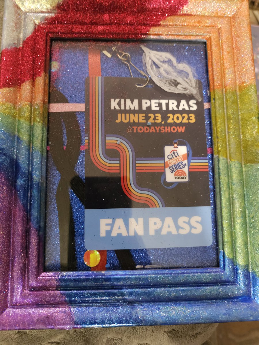 MattyR_B's tweet photo. My friend framed my TODAY show fan pass and painted the frame ❤️❤️🥰🥰🏳️‍🌈🏳️‍🌈 can't wait to see you on tour! Congrats in debuting at #44 on the billboard 200! @kimpetras #FEEDTHEBEAST    #ALONE #KingOfHearts #ThousandPieces #uhoh #BAIT #Revelations #SexTalk #HitItFromTheBack https://t.co/CzLeCp6bXN