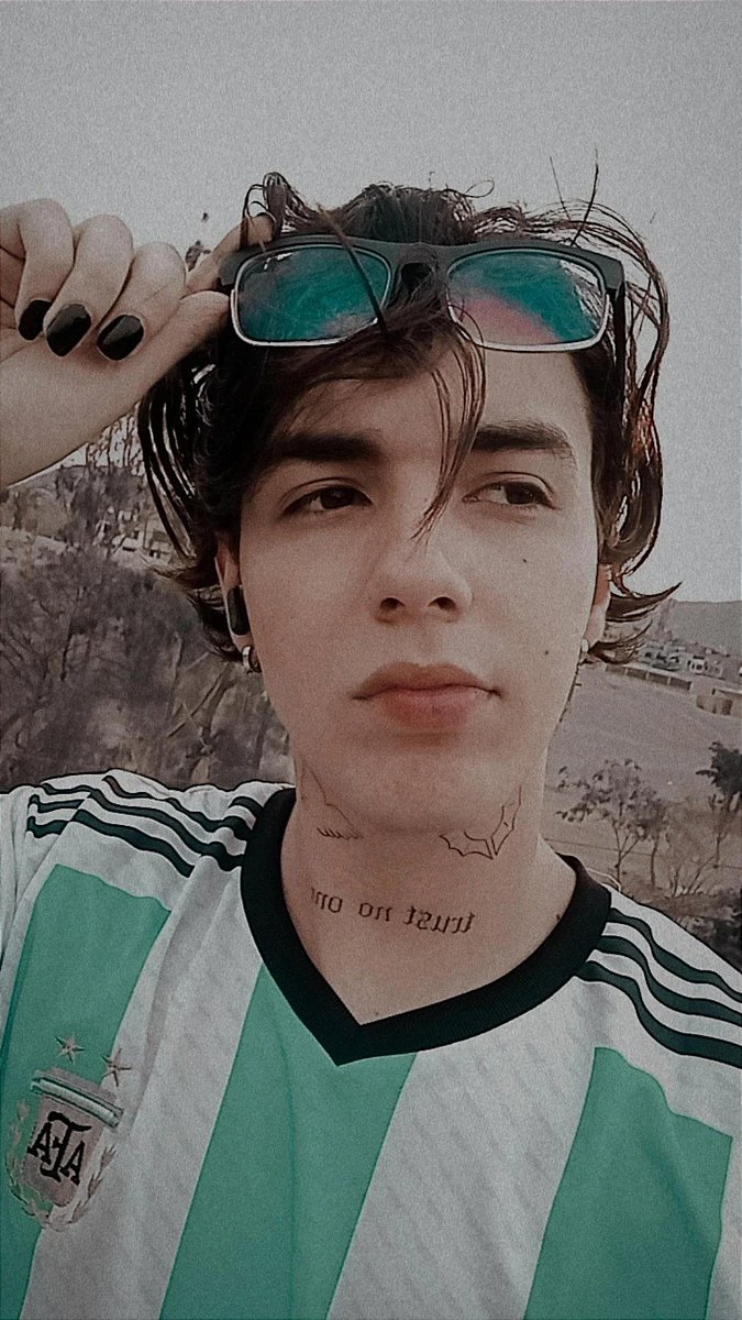 Capi Urbina tweet media