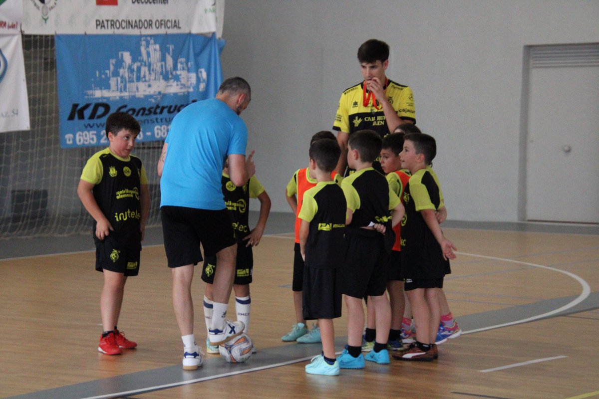 💛 Finalizamos el campus de verano de <a href="/JaenFSplus/">JaenFSplus</a> en Beas de Segura
 
👏 Muchísimas gracias a todos los participantes que nos acompañaron en estos tres días

✅ También agradecer al Ayuntamiento de Beas de Segura por su apoyo

👋 Próximamente: Alcalá la Real

#SomosJaén💛