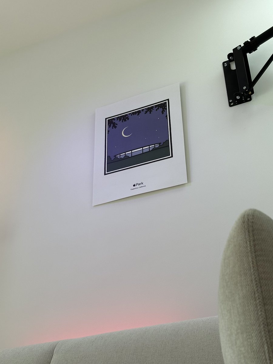 TheiCollection's tweet image. 🎁 CONCOURS N°3 

👕 Gagne 1 t-shirt exclusif Apple Park (M ou L) 

Pour participer : 

1️⃣ Suis @TheiCollection 
2️⃣ RT ce post 

D’autres produits sont à gagner sur mes comptes Instagram et Facebook.

TAS le 07/07 pour ce lot.

Le 08/07 un nouveau t-shirt Apple Park sera en jeu.