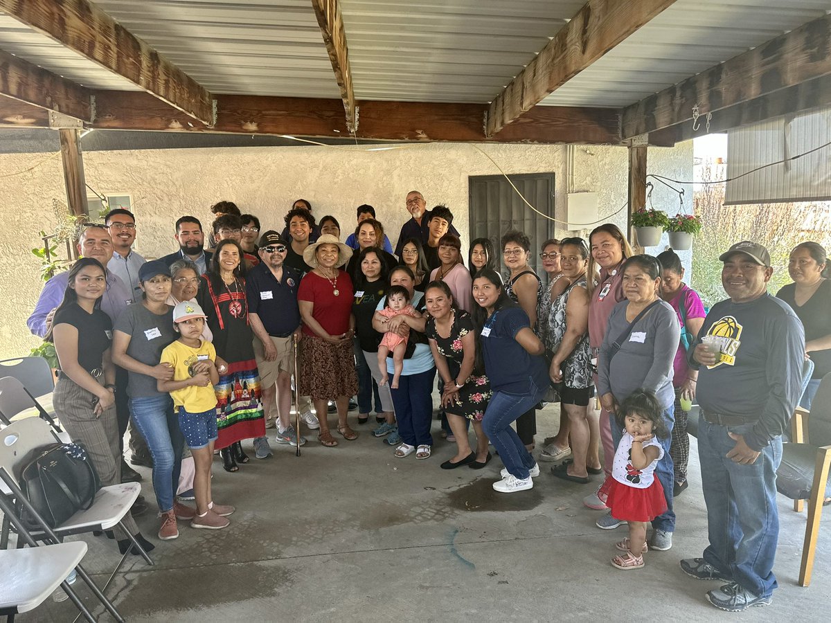 BarbaraLee_CA's tweet photo. Californians in unincorporated areas—many of whom are farmworkers—face housing, environmental, and immigration injustices that are all too often ignored by people in power.

I visited Poplar today to let residents know that when I’m Senator, no community will be left behind. https://t.co/HtRMS8Wsr1